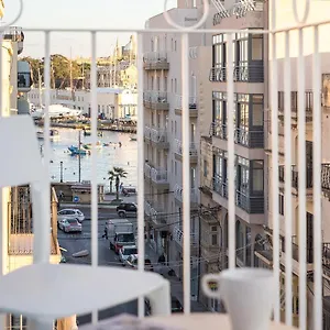 Island Gasthuis Gzira